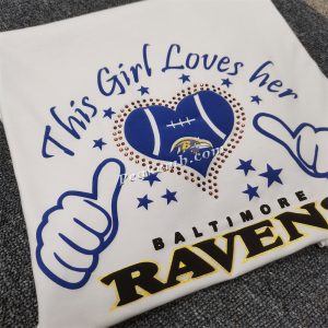 This girl loves her ravens letter t …